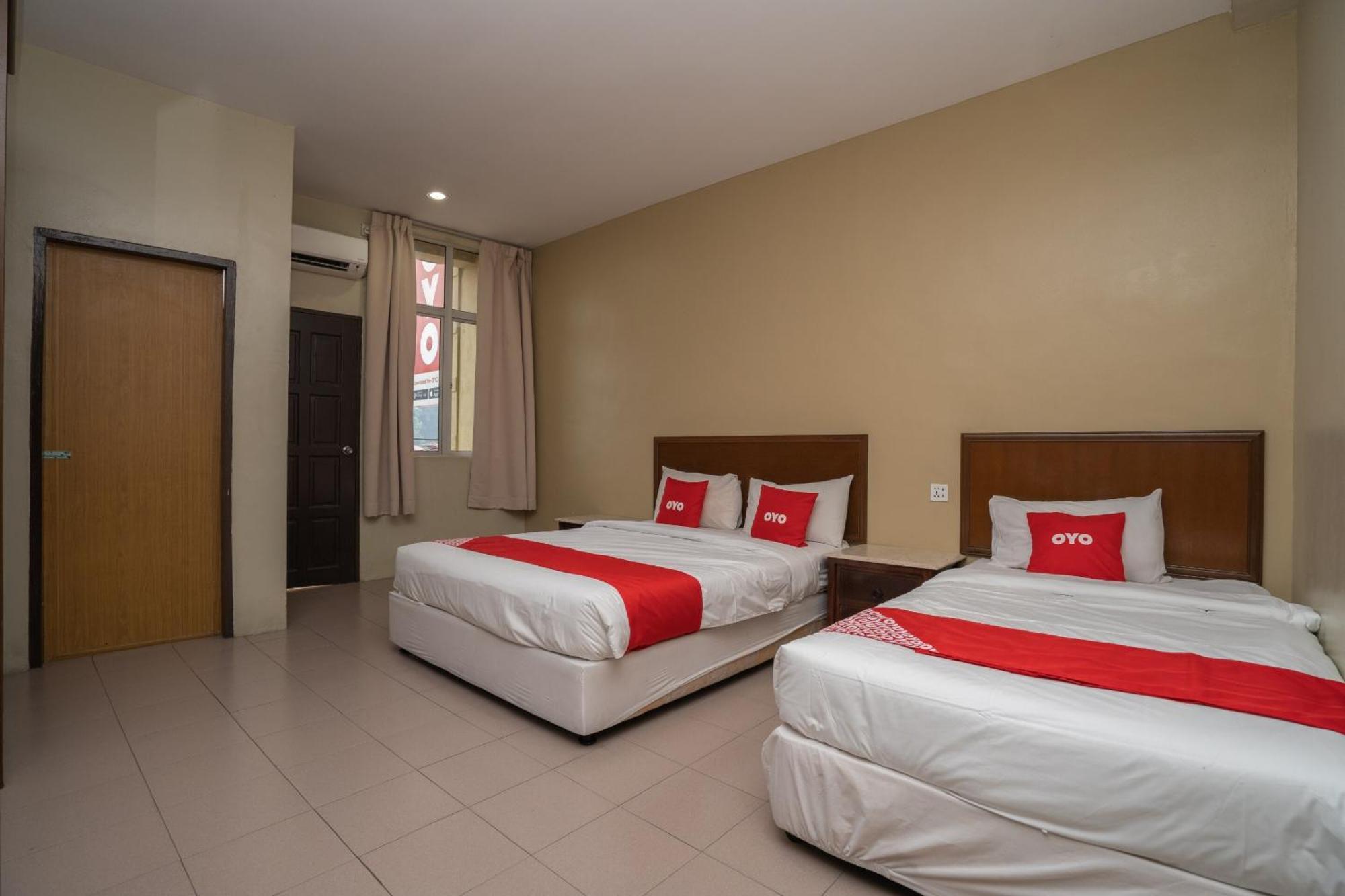 De Clinique Hotel كامبونغ باسير بوغاك المظهر الخارجي الصورة