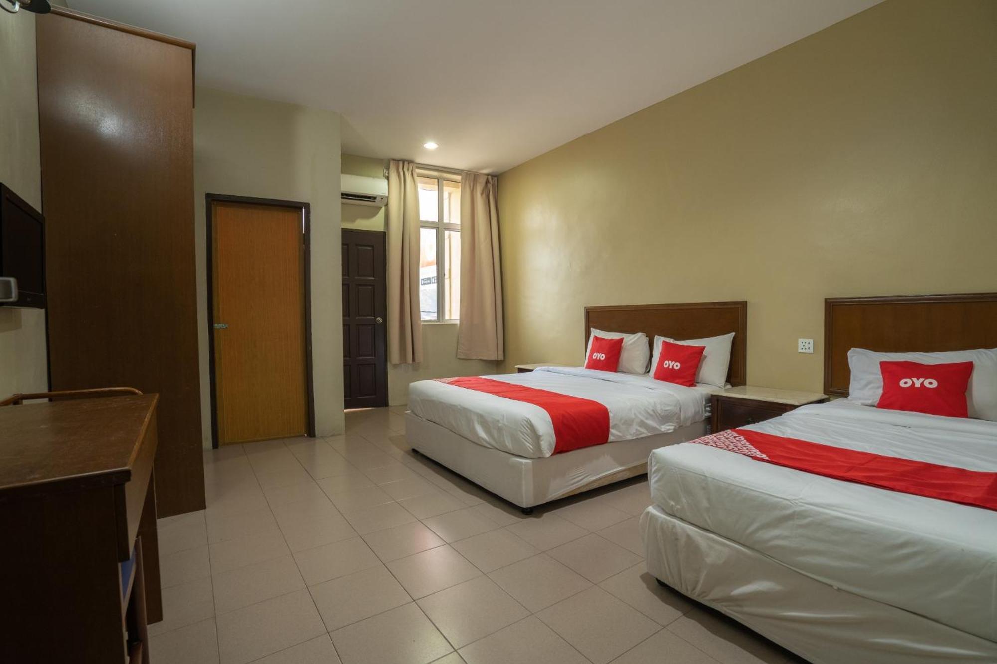 De Clinique Hotel كامبونغ باسير بوغاك المظهر الخارجي الصورة