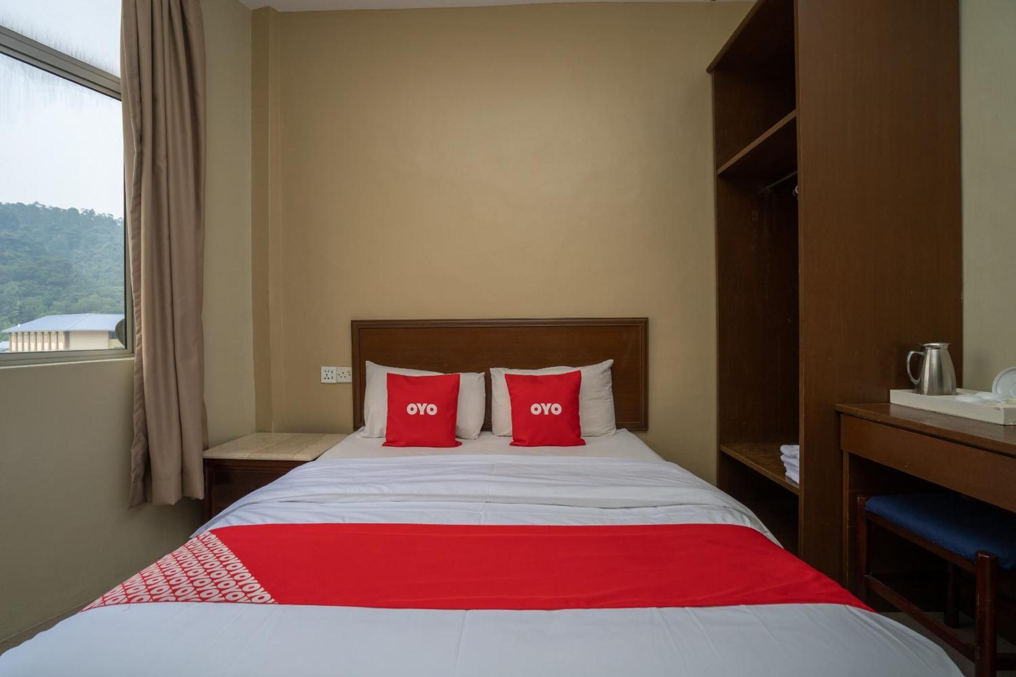 De Clinique Hotel كامبونغ باسير بوغاك المظهر الخارجي الصورة