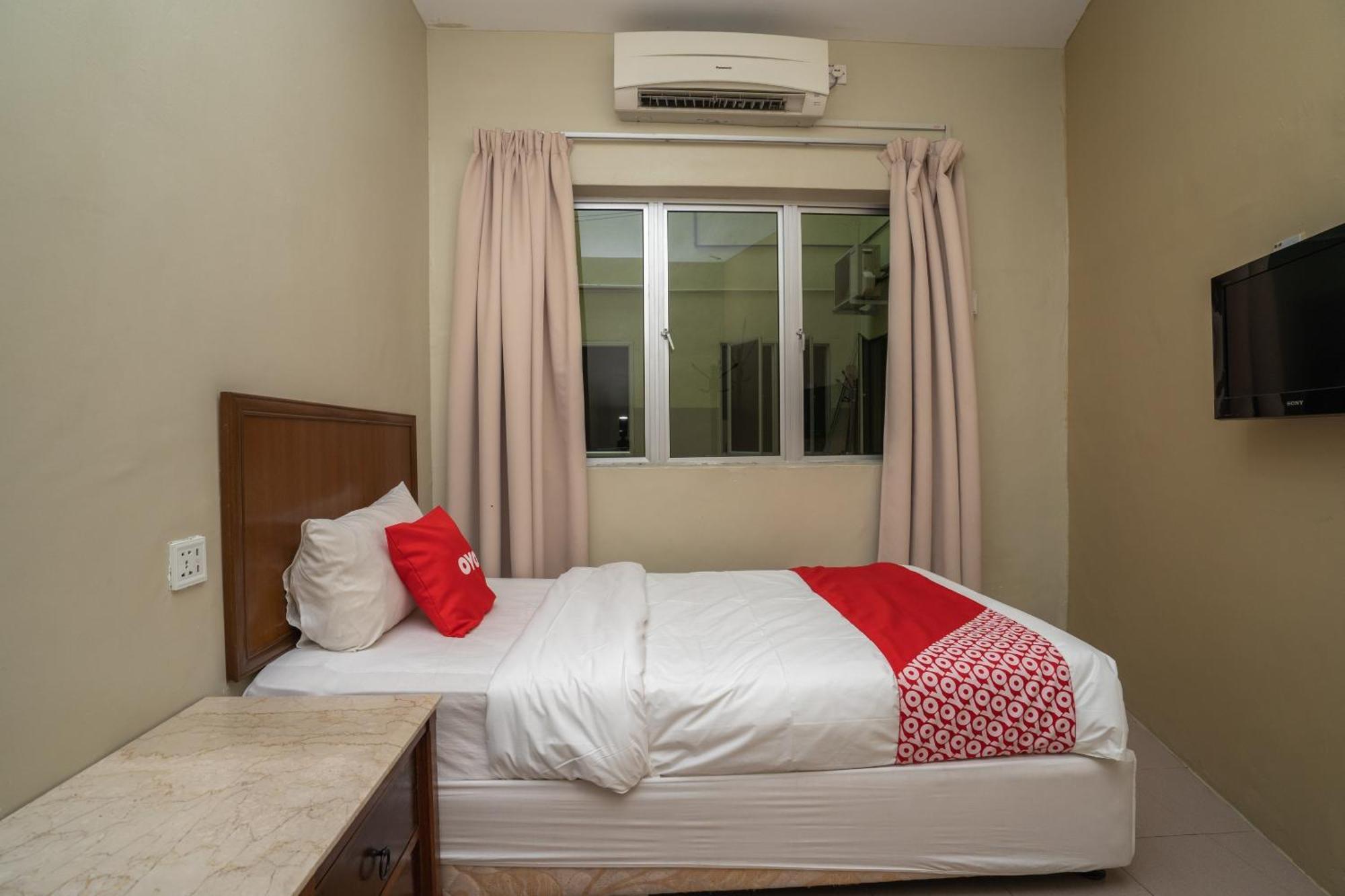 De Clinique Hotel كامبونغ باسير بوغاك المظهر الخارجي الصورة