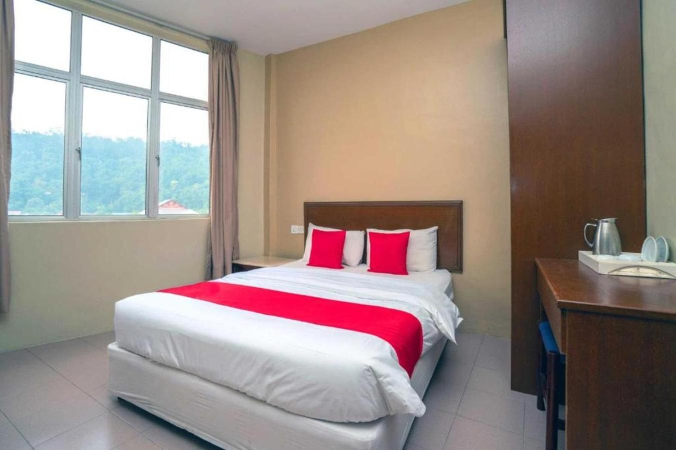 De Clinique Hotel كامبونغ باسير بوغاك المظهر الخارجي الصورة